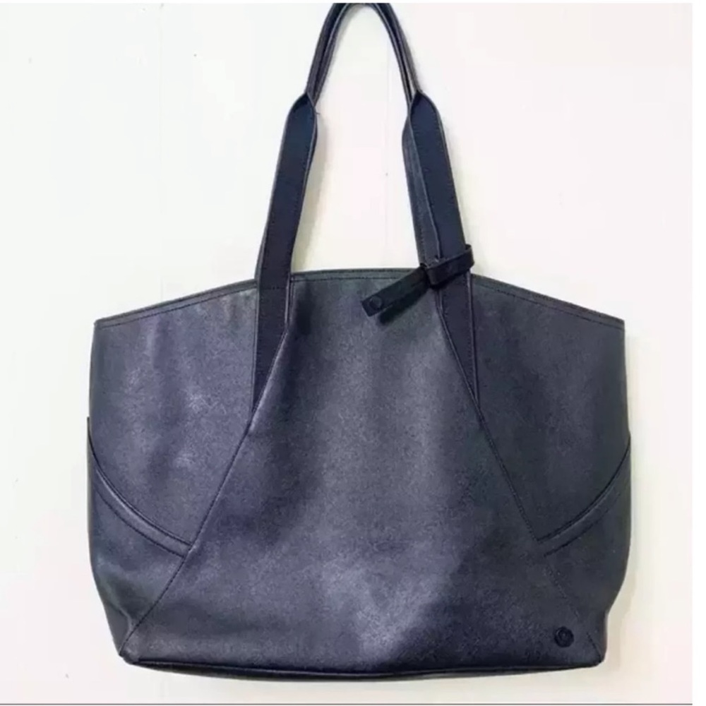 LULULEMON All Day Tote - Picture 2 of 16